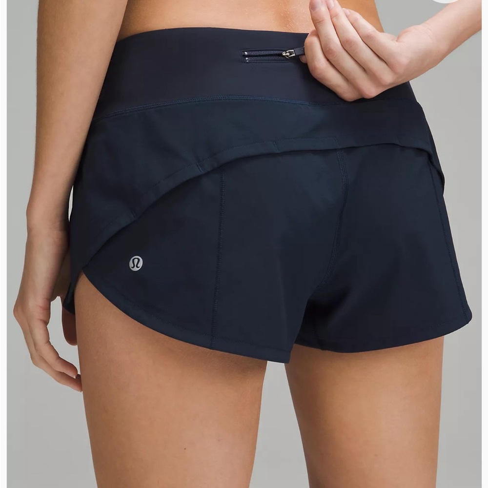 Lululemon Speed-Up Shorts (2.5 inch)